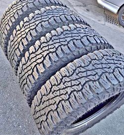 265/70/17 Goodyear Selling a set of 4 tires in excellent condition š«”