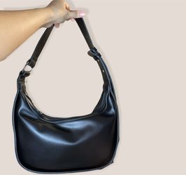 Black Shoulder Bag