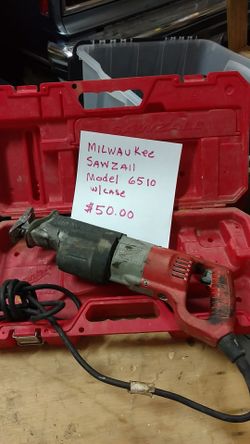 Milwaukee Sawzall model 6510 w/case