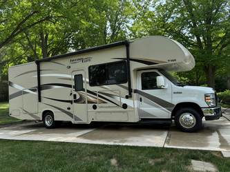 2017 Thor Motor Coach Freedom Elite