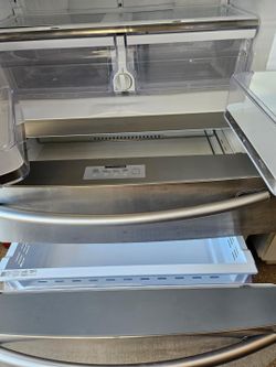 SAMSUNG FRENCH DOUBLE DOOR REFRIGERATOR