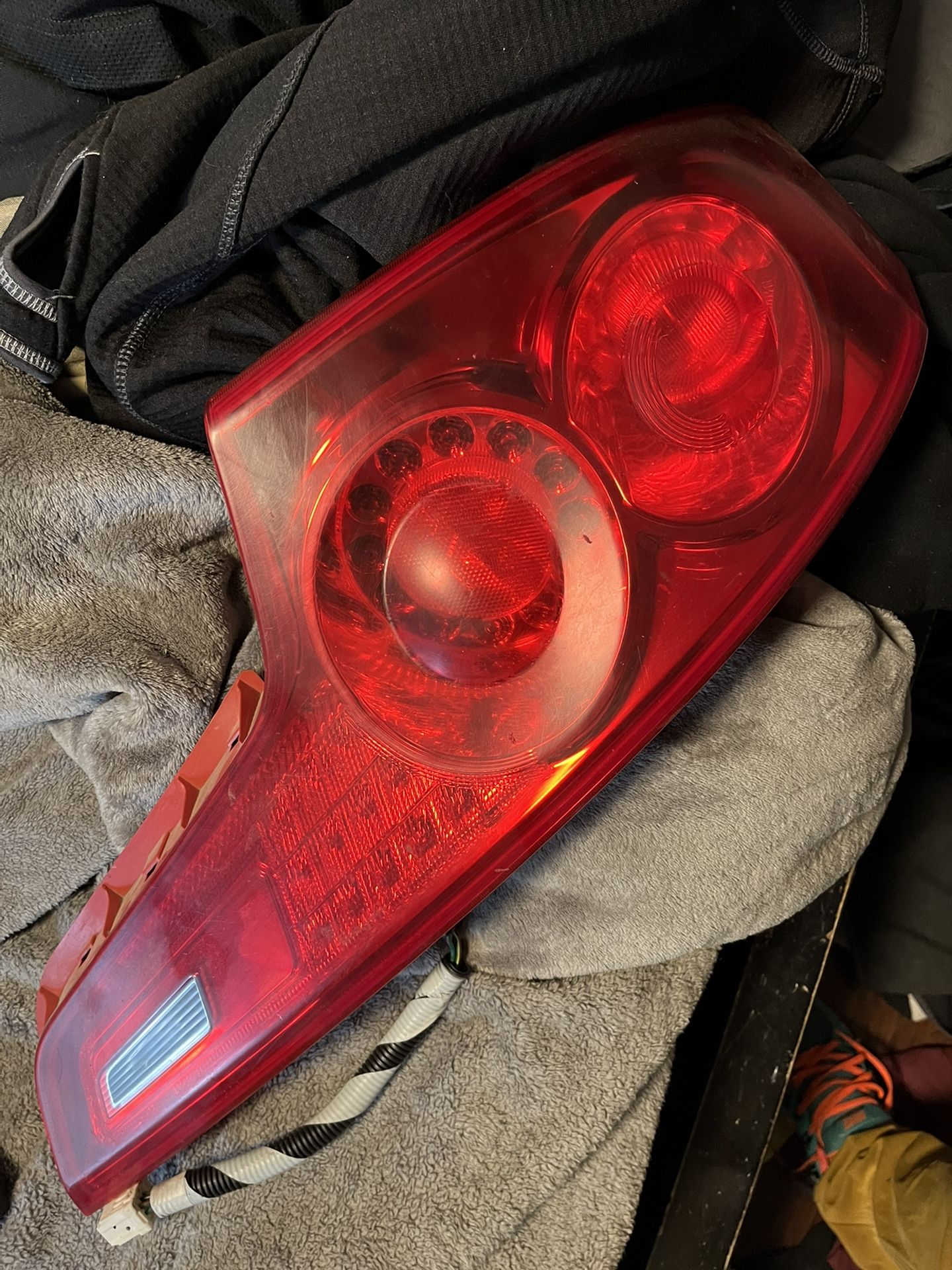 Infinity G35 Coupe Taillight (2003-2007)