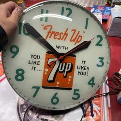 7up Lighted Clock, Original