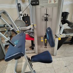 CYBEX VR3 ARM EXTENSION GYM EQUIPMENT EXERCISE FITNESS 