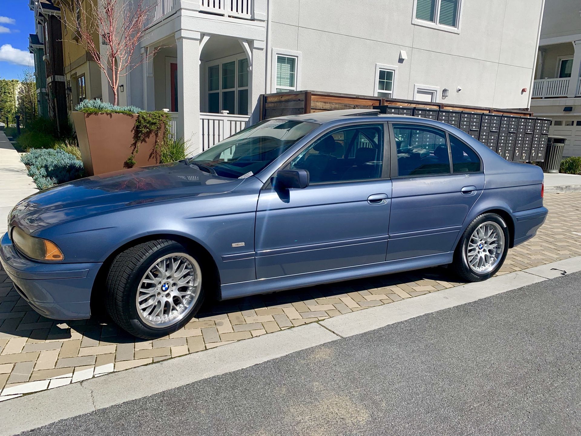 02 bmw 530i E39 M sport package. BBS style 42, clean title, runs amazing!