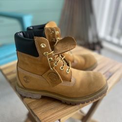 Timberland® Premium 6-Inch Waterproof Boot (W8.5, M7)