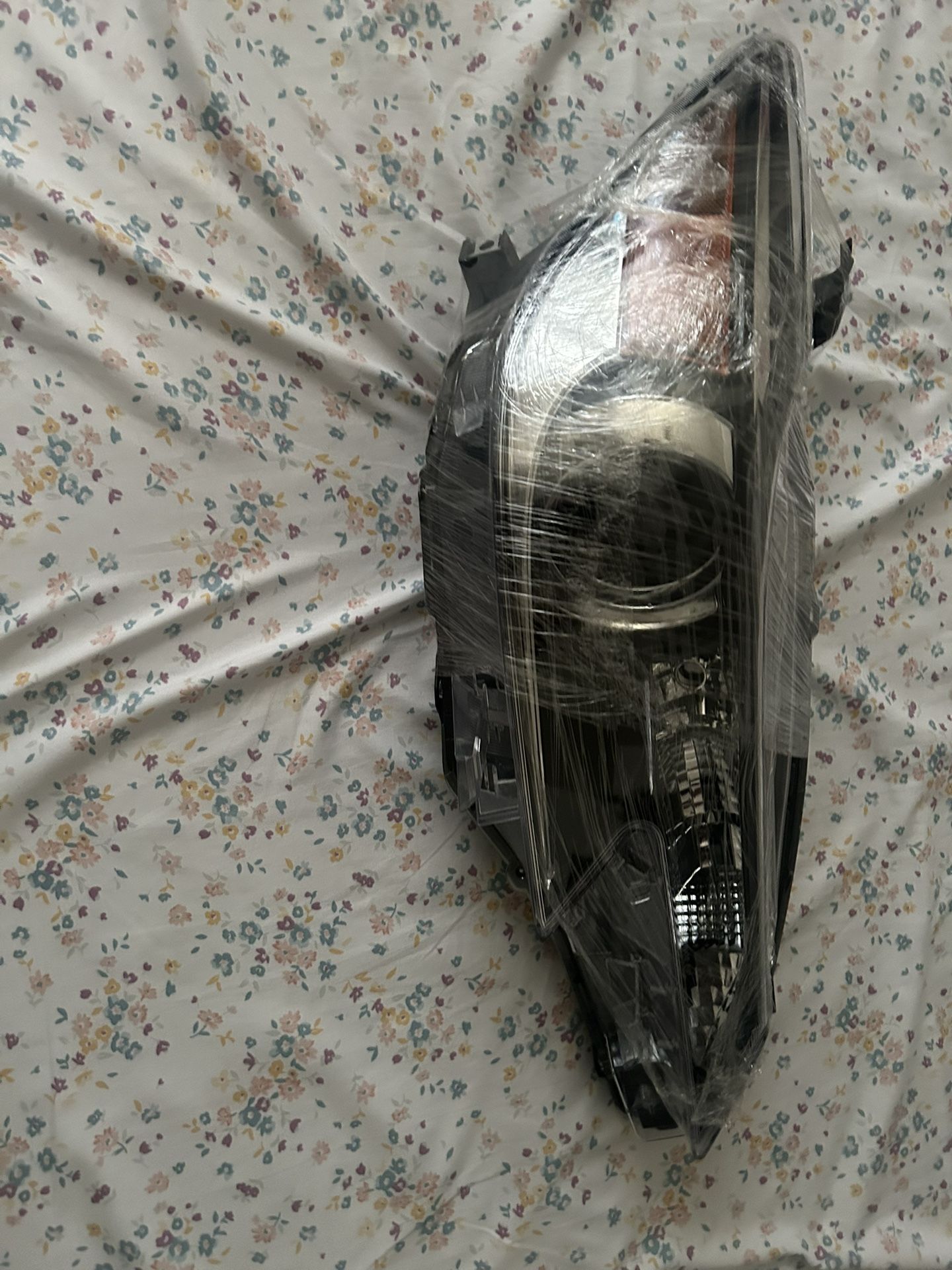 2015-16 Scion Tc Headlight