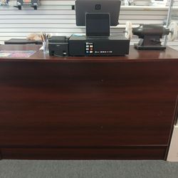 Retail Service Counter