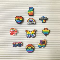 Croc Charms 🌈 🐊 