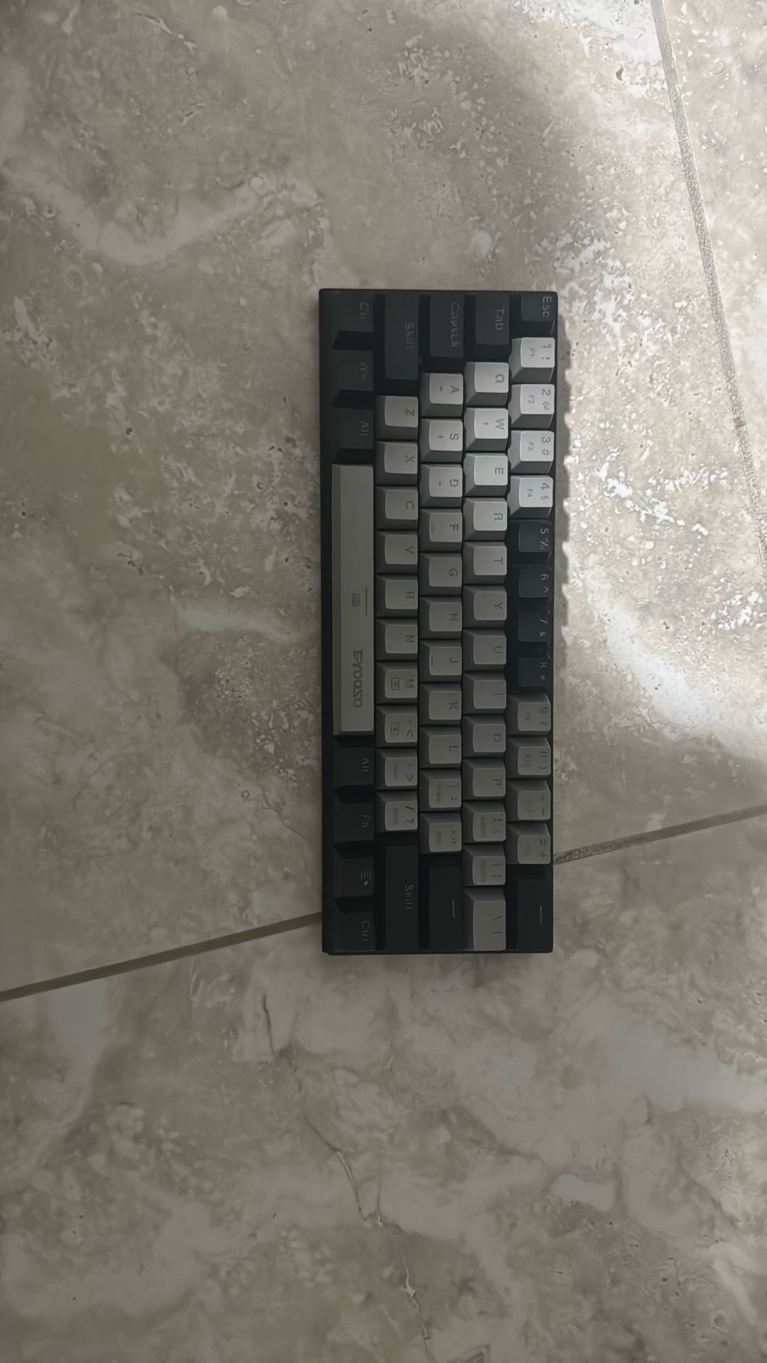 E-Yooso Gaming Keyboard 60percent (Grey Spacebar)