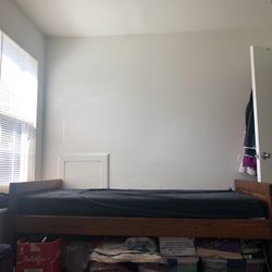 Bad And Memory Foam Mattress 