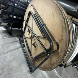 10 Foldable Wood Tables Size 60 Inches Round 