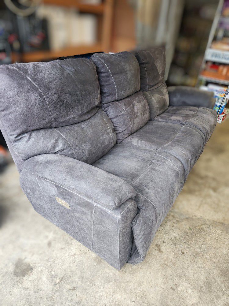 Dual Power Reclining Lazy Boy Sofa/Couch