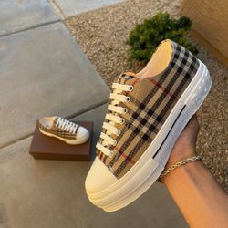 Burberry Designer Shoes 