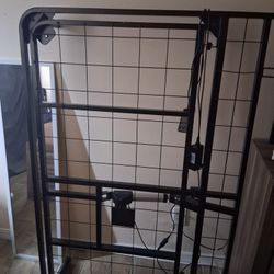 Adjustable Queen Frame 