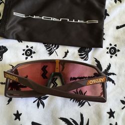 Oakley Sutro original