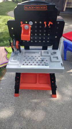 Kids play work bench