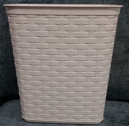 STERILITE LIGHT GREY GARBAGE PLASTIC