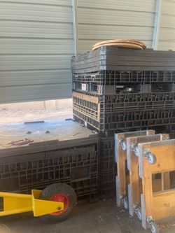 Uline collapsible pallets