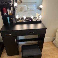 Makeup Vanity With Lights And Stool