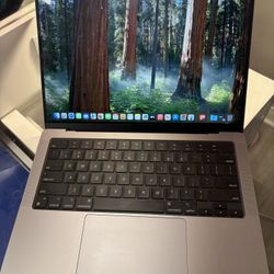 Apple MacBook Pro 14” M3