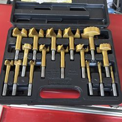 MASTERGRIP TITANIUM PLATED 19 PIECE BIT SET W/CASE #M26