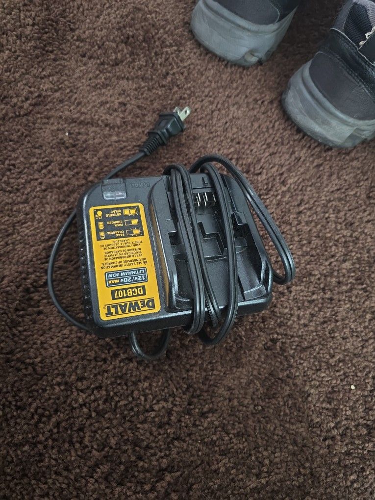 Dealt charger