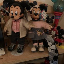 Disney/ Mickey And Minnie Collectibles 