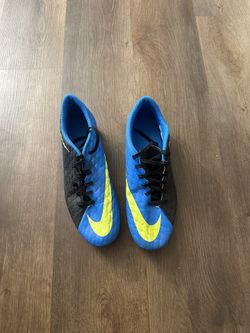 Soccer Shoes/cleats Size 9.5-10