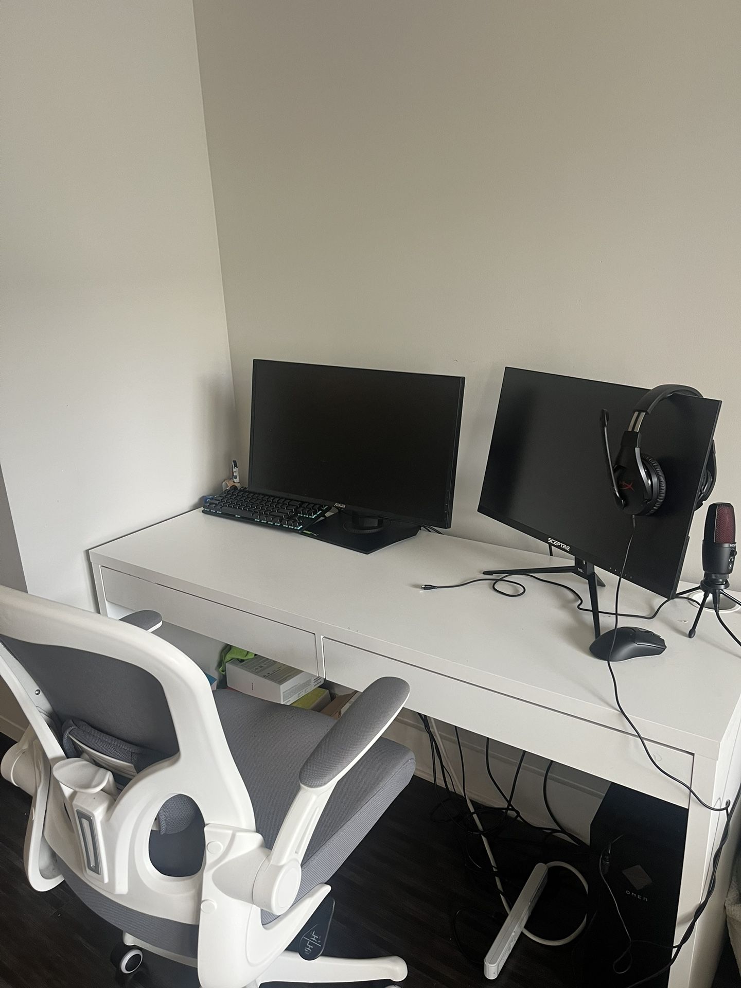 IKEA MICKE DESK ( COMPUTER AND CHAIR IS NOT FOR SALE)