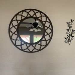 Round Mirror With Candle Holders 