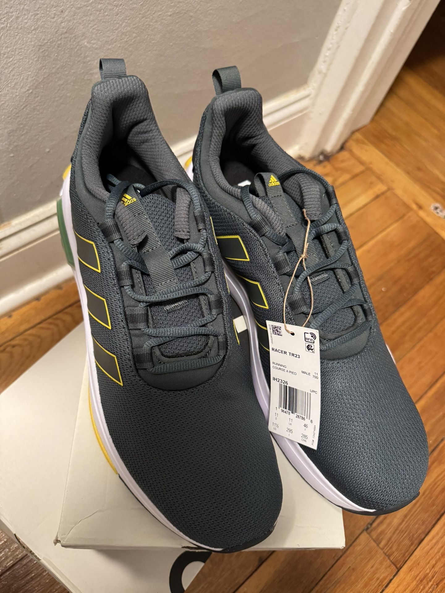 Men’s Adidas Lite Racer Tr23 Size 11.5 