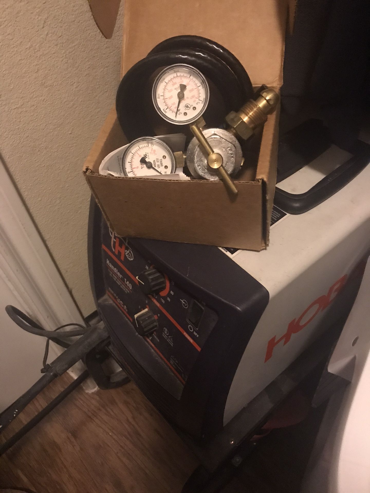Hobart Handler 140 FluxCored/MIG Welder for Sale in Houston, TX OfferUp