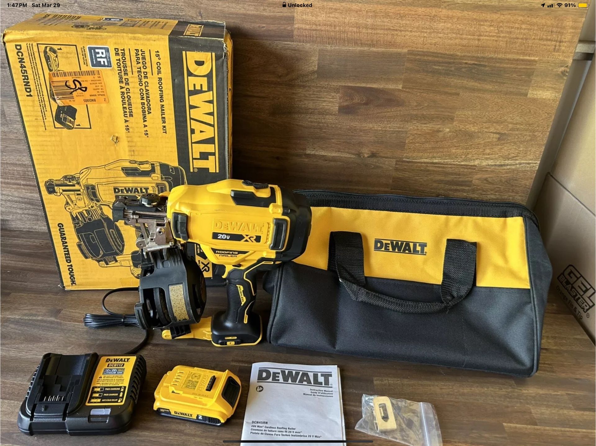 DeWALT DCN45RND1 20V XR 15 Degrees Lithium-Ion Cordless Coil Roofing Nailer Kit