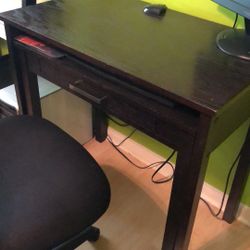 Small Desk And Chair $30