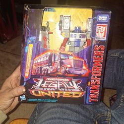 Transformers Legacy United Optimus Prime Brand New $25 Pick Up In Glendale