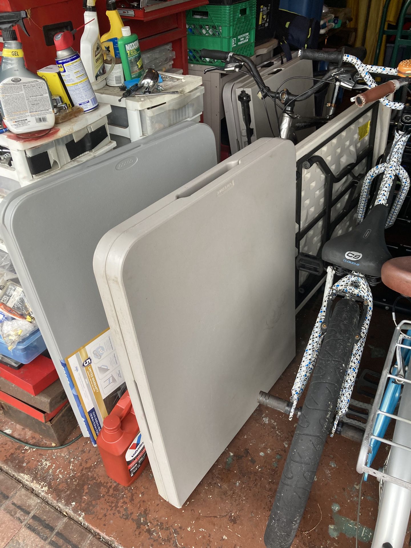6 Foot Folding Tables