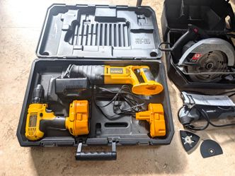 Circular saw, Drill/Driver w batteries, Oscillating Multi - Tool, Reciprocating Saw Kit