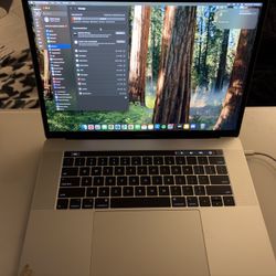 MacBook Pro 2019 550gb, 16gb Ram