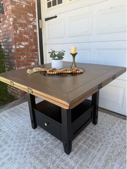Black & Wood Table