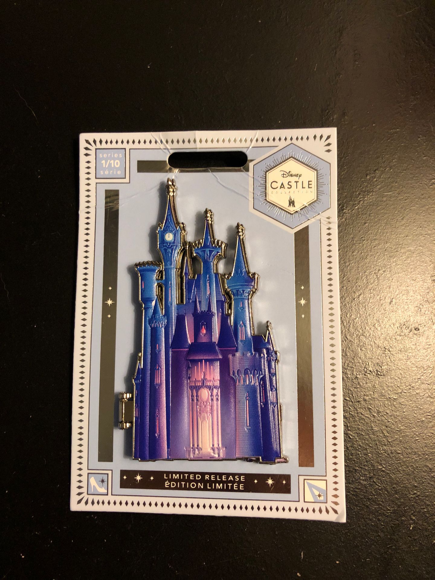 Disney’s Limited addition Castle pin series 1/10