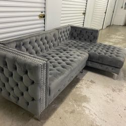 Sectional Couch 