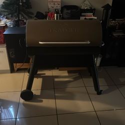 Traeger,Grill And Smoker,53inchWx49inchH