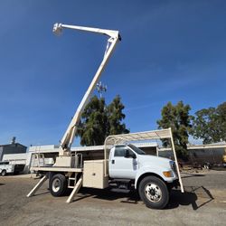 70 Ft Bucket Truck