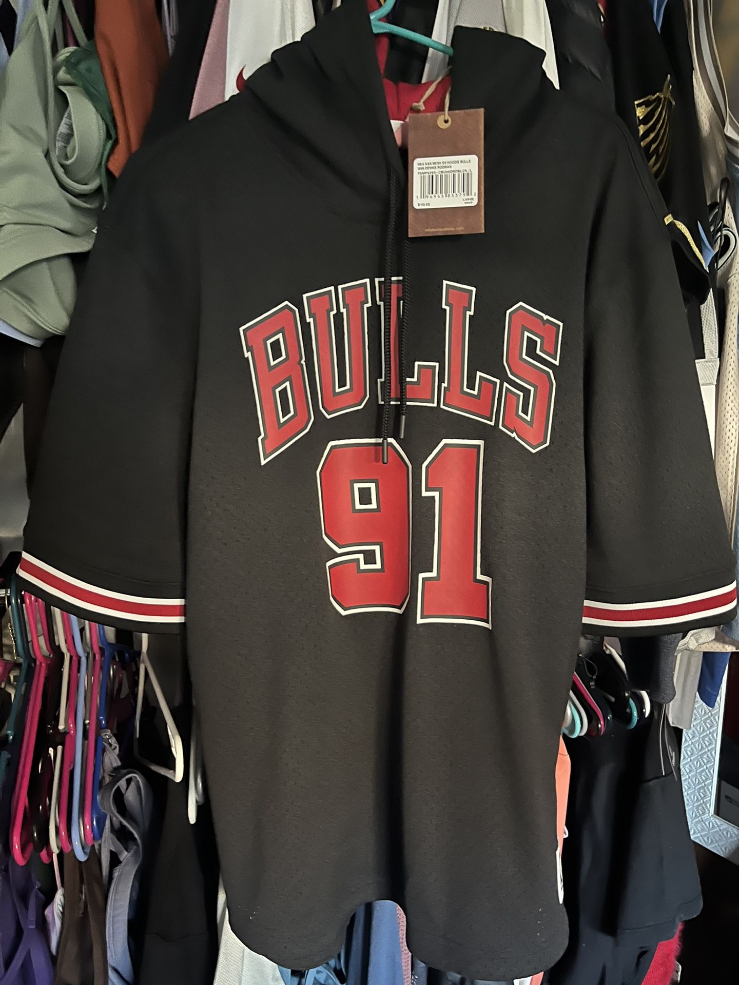 Mitchell And Ness Men’s Large Bull Jersey