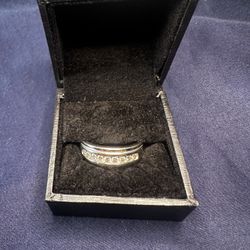 💍10k White Gold Ring. Lab Diamonds