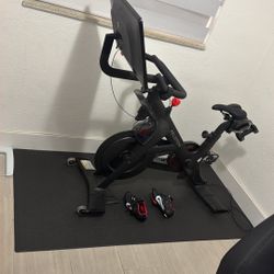 Pelotón Bike New Condition 