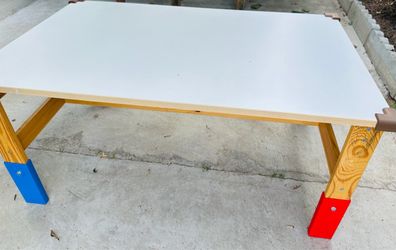 IKEA SANSAD Childrens Table / Adjustable table
