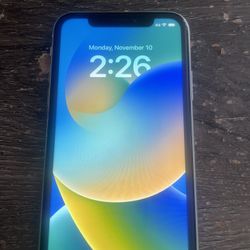 iPhone XR 64 Gb Is Unlocked 