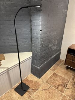 Dimmable LED Floor Lamp